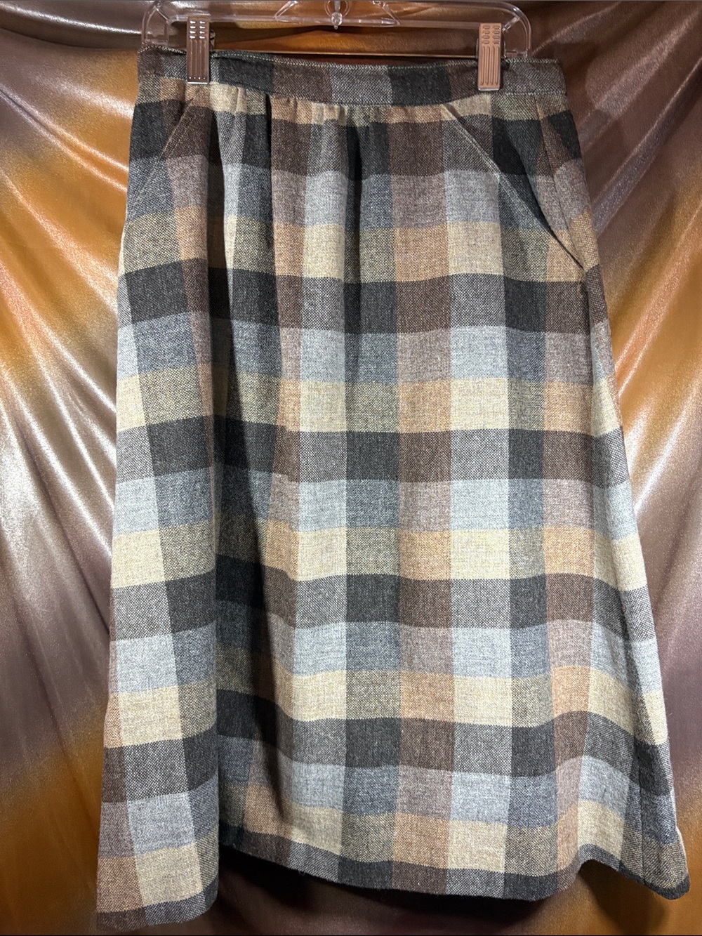 Vintage 70’s bespoke Plaid A-Line Wool-Blend Skirt Gray and Brown 26” waist NN